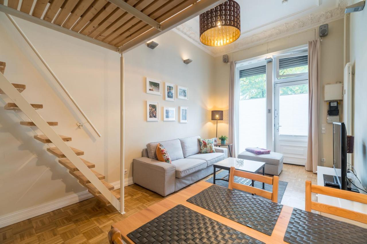 Urban Stuck Apartment Berlin Bagian luar foto