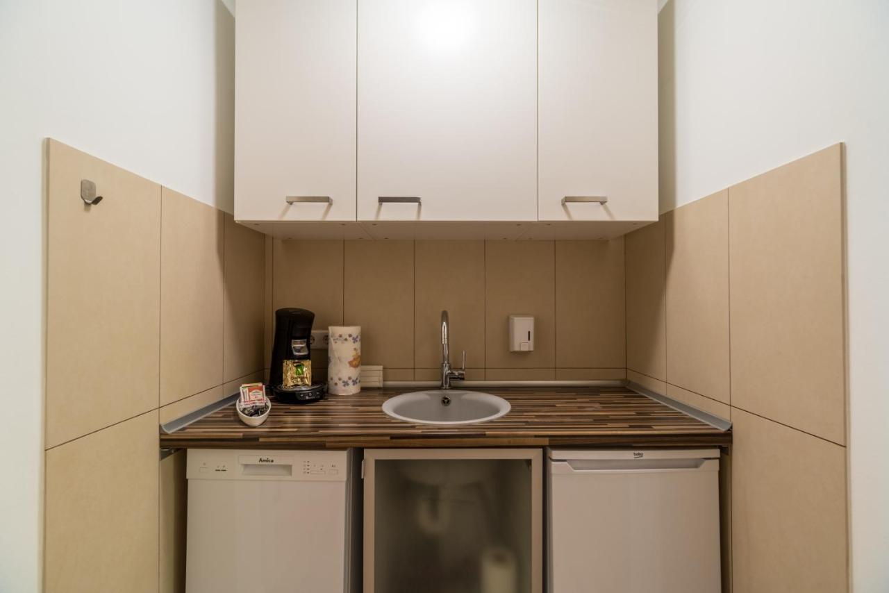 Urban Stuck Apartment Berlin Bagian luar foto